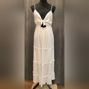 Elegant White Maxi Dress